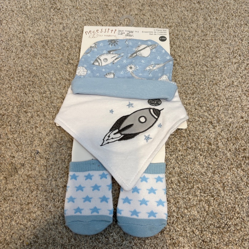 baby hat bib socks NEW blue space ship planets stars 0-6 months shower gift